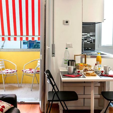 Bright House In Milan Apartment Bagian luar foto