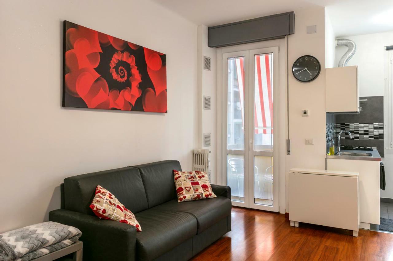 Bright House In Milan Apartment Bagian luar foto